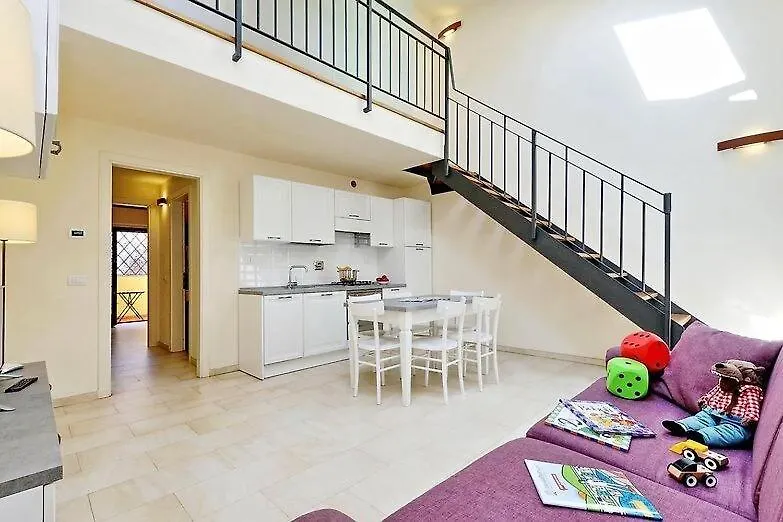 Apartment Albizi Vasari Apt 203 Florence Italy